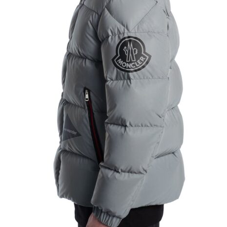 2-moncler-1952-x-and-wander-bunkyo-reflective-water-resistant-down-puffer-jacket2.jpeg 2-moncler-1952-x-and-wander-bunkyo-reflective-water-resistant-down-puffer-jacket2.jpeg