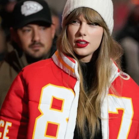 Taylor-Swift-Chiefs-Red-Puffer-Jacket.png
