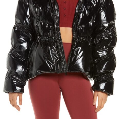 alo-stunner-puffer-jacket.jpeg alo-stunner-puffer-jacket.jpeg