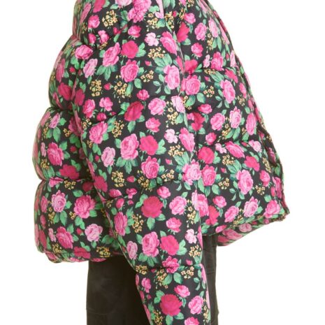 balenciaga-rose-print-nylon-cocoon-puffer-jacket1.jpeg balenciaga-rose-print-nylon-cocoon-puffer-jacket1.jpeg
