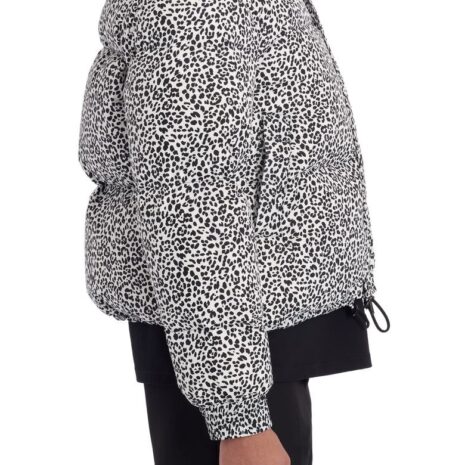 valentino-animalier-print-puffer-coat1.jpeg valentino-animalier-print-puffer-coat1.jpeg
